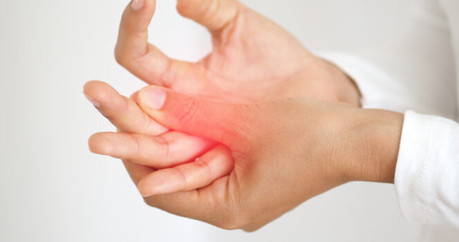 Reasons why you might be waking up with tingling hands