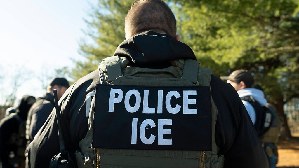 Opposition Party Proposes UK Deportation Agency Modeled on U.S. ICE