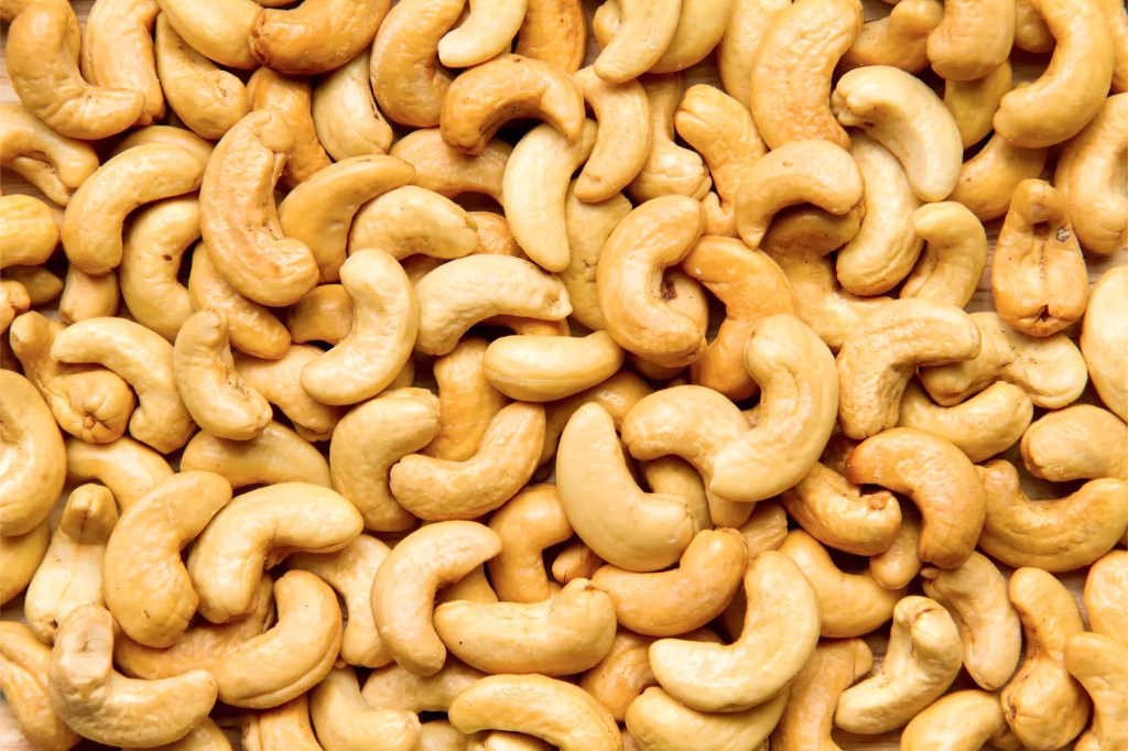 Doctors Explain What Eating Cashews May Do for Your Health