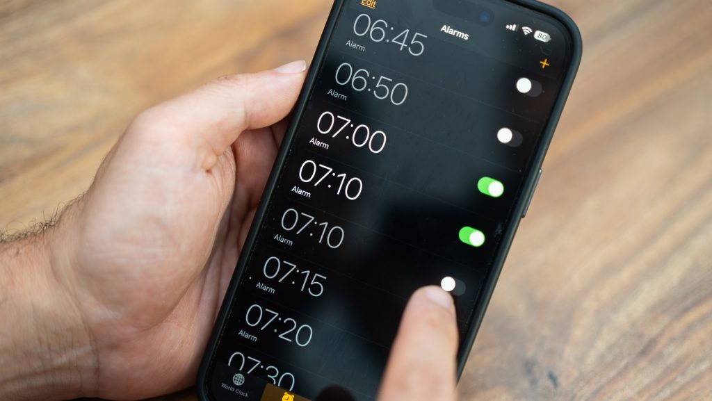 iPhone Users Notice a Surprising Detail in the Clock App While Using Low Power Mode