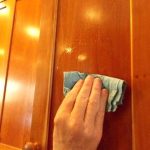 How to Remove Grease and Cooking Odors From Kitchen Cabinets