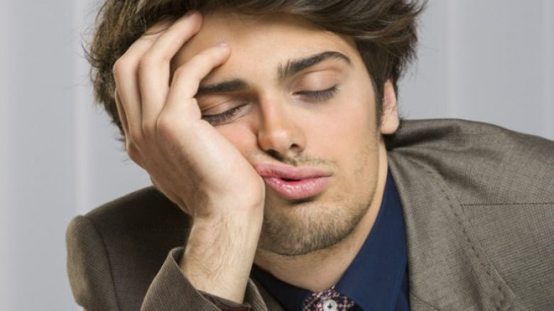 A Lack of This Vitamin Could Be Making You Feel Sleepy and Drained