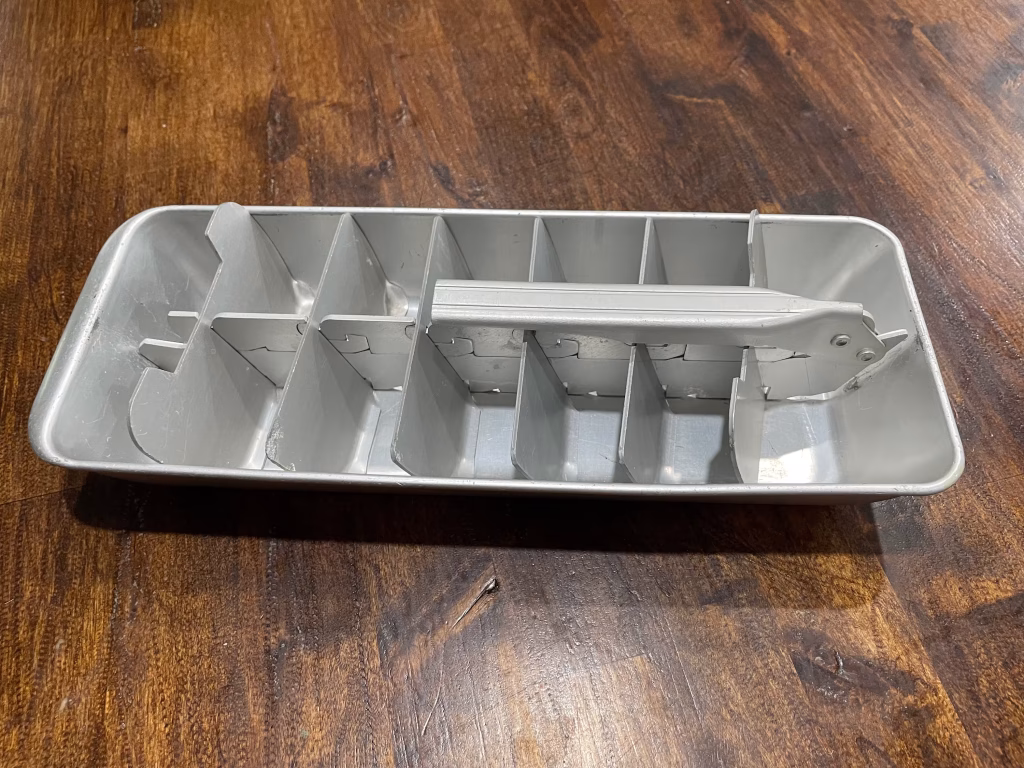10 Clever Ways to Reuse Old Ice Cube Trays Instead of Throwing Them Away