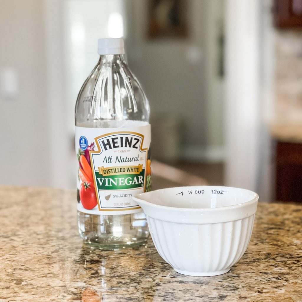Soak your feet in vinegar once a week and watch these 9 health problems disappear