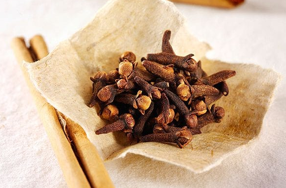 A Simple Homemade Drink With Clove and Cinnamon