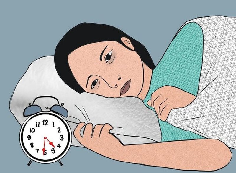 Waking Up at Midnight and Again at 4 a.m.? Here’s What Your Body May Be Trying to Tell You
