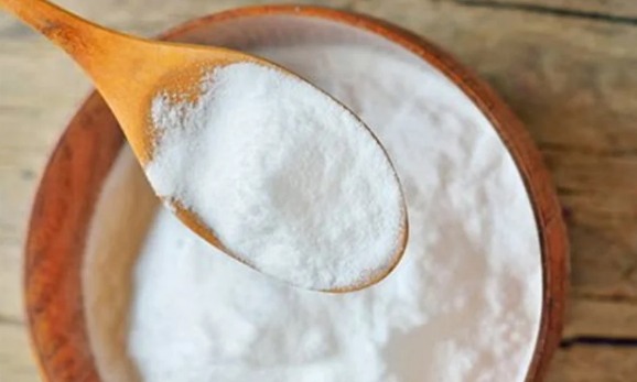 How Baking Soda and Apple Cider Vinegar Are Commonly Used in Home Remedies for Urinary Tract Discomfort