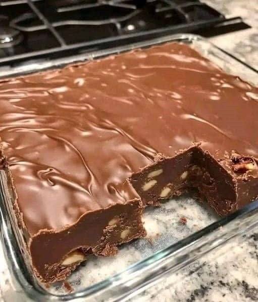 Paula Deen’s 5-Minute Fudge: Quick and Easy Chocolate Fudge